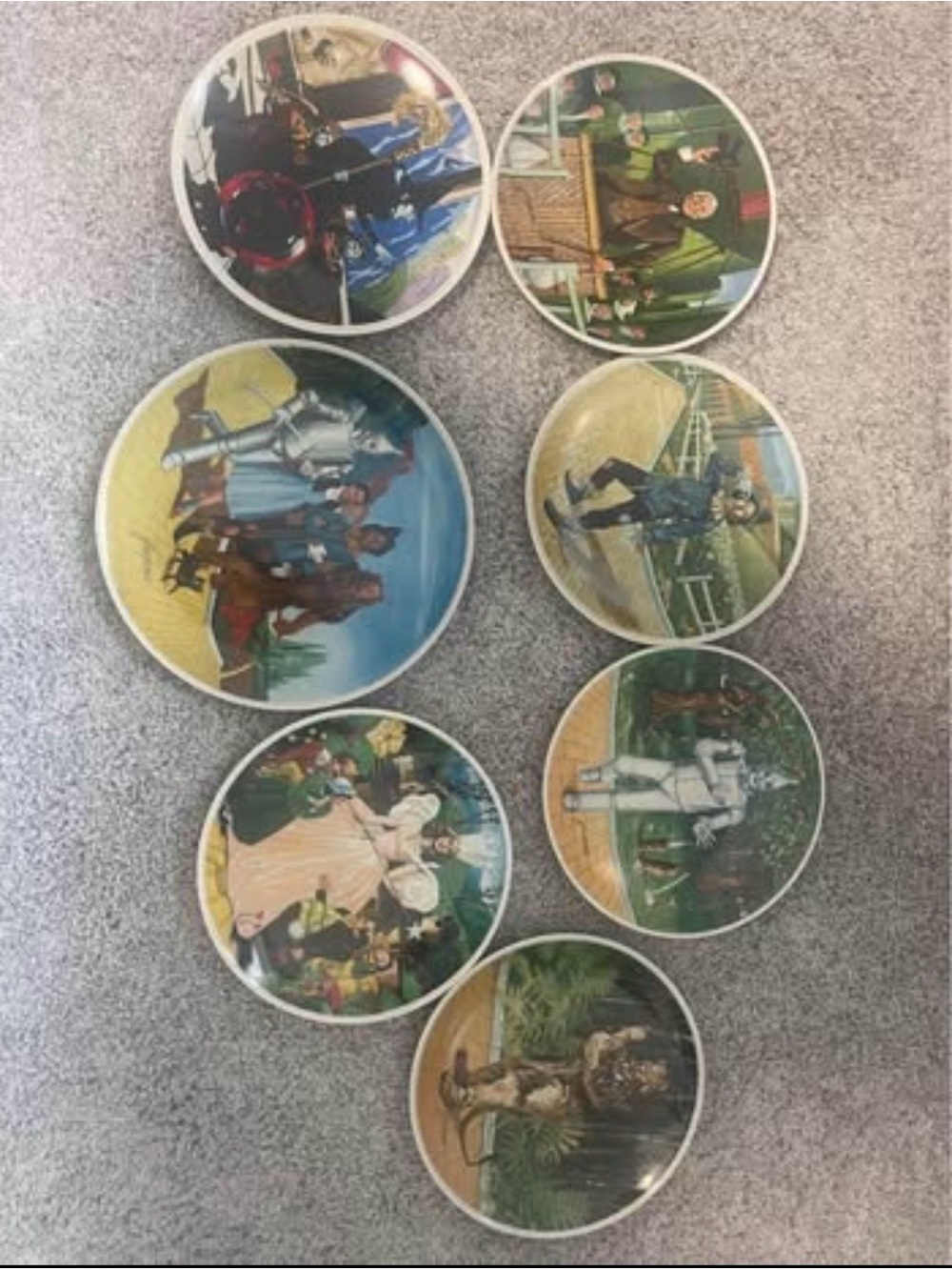 Vintage Knowles Wizard of Oz Collector Plates- Complete Set of 8 plates